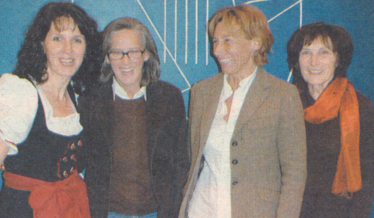Helga Hämmerle, Elisabeth Majehenic, Andrea Sieber und Brunhilde Fend in der Vortragspause (v. l.)